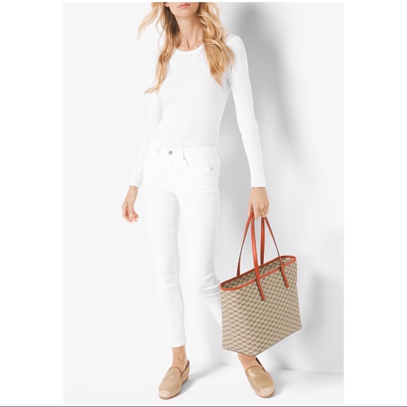 MICHAEL KORS Emry Large Top Zip Tote - Picture 6 of 6